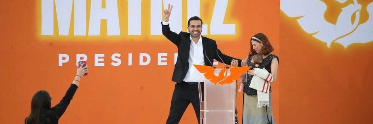 Álvarez Máynez insta a sus rivales a impulsar el análisis de propuestas estancadas en el Congreso.